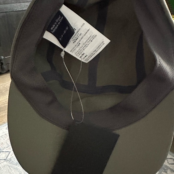 Arc'teryx Paltz Cap in Forage - Picture 4 of 4